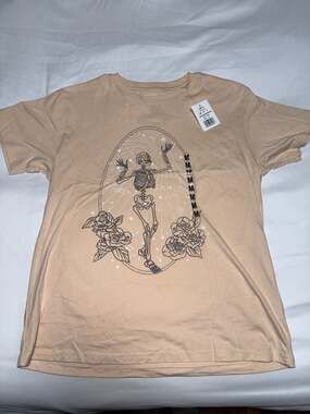 Mighty Fine Juniors' Floral Skeleton & Raining Stars Graphic Tee Ivory M